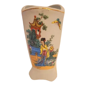Vintage Small Chinoiserie 3 Sided Pagoda Geisha Design Floral Vase