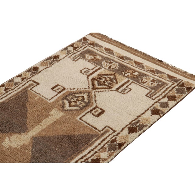 Rug & Kilim Vintage Tribal Runner in White & Beige-Brown Geometric Pattern, Textural For Sale - Image 4 of 7