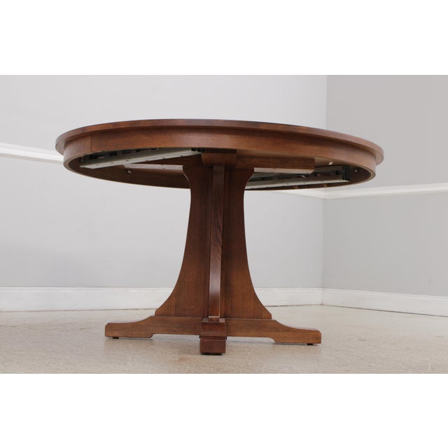 Stickley Round Mission Oak Dining Room Table For Sale In Philadelphia - Image 6 of 18