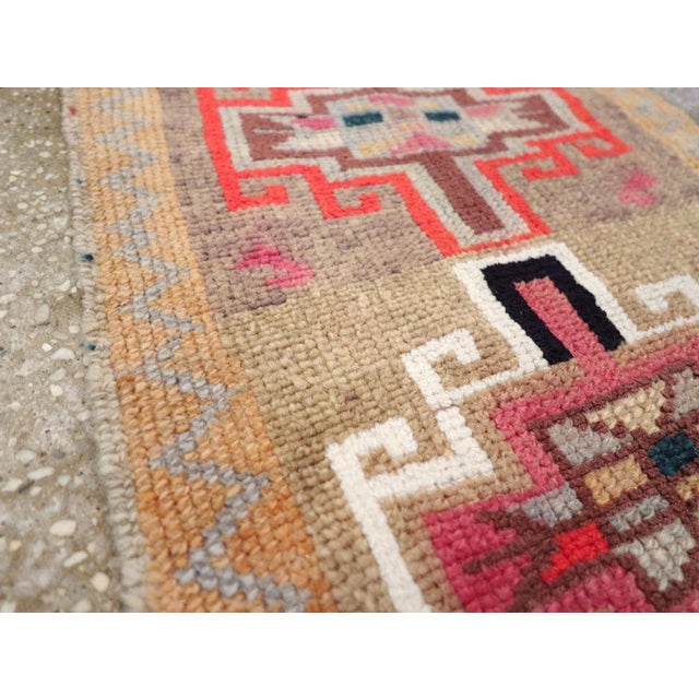 Tribal Galerie Shabab Collection Mid-20th Turkish Anatolian Throw Rug For Sale - Image 3 of 8