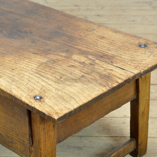 Antique Oak Coffee Table, 1820 For Sale - Image 9 of 17