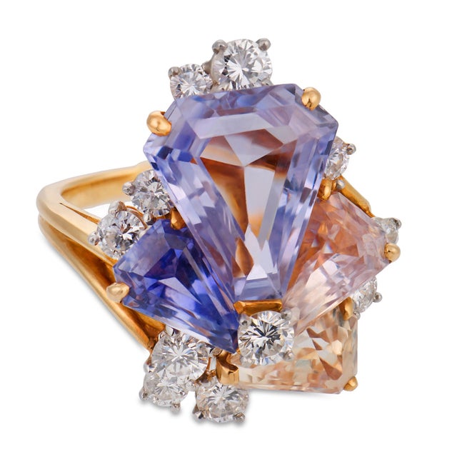 Contemporary 1960s Oscar Heyman Gia Ceylon No Heat Sapphire Diamond 18k Gold Cocktail Ring, Size 7.75 For Sale - Image 3 of 8