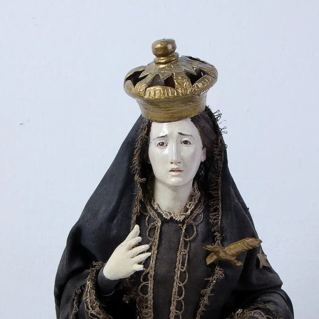 Maria Addolorata Figurine in Ceramic For Sale - Image 11 of 12
