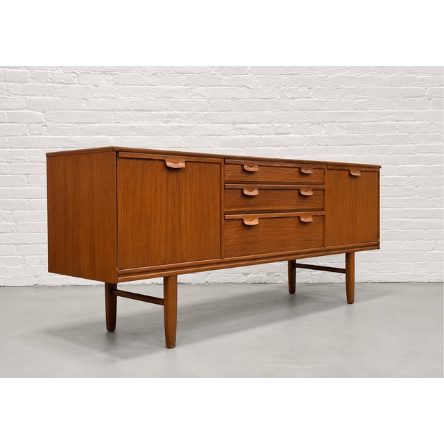Mid Century Modern Danish Teak Credenza / Media Console, C. 1960s For Sale - Image 4 of 12