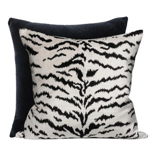 The House of Scalamandré Tigre/Indus Pillow, Off-White & Black For Sale