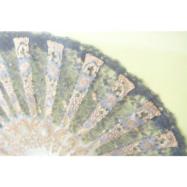 Early 20th Century Victorian Lace Fan in Chartreuse Framed Shadowbox For Sale - Image 5 of 11