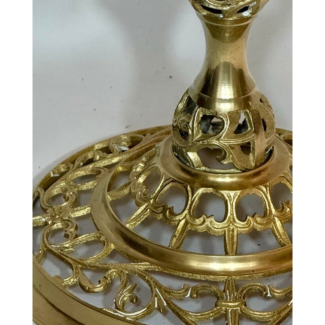 Mid 20th Century Mid-20th Century French Style Reticulated Brass & Carrara Marble Drinks Table For Sale - Image 5 of 10