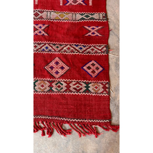 1980s Red Moroccan Flatweave Kilim Rug - 9.5 X 5.38 Ft For Sale - Image 12 of 12