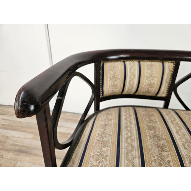 Bent Beech Model N.215 Sofa attributed to Antonio Volpe, 1910s For Sale - Image 5 of 14