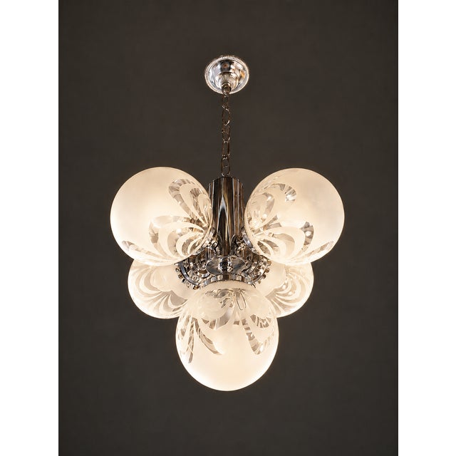 Vintage Art Deco Style Chandelier with Etched Glass Shades and Chrome Finish, 1970s, in Very Good conditions. Designed...