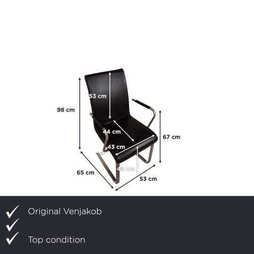 Here you get a perfectly coordinated set from Venjakob. The combination of three cantilever chairs without armrests and a...