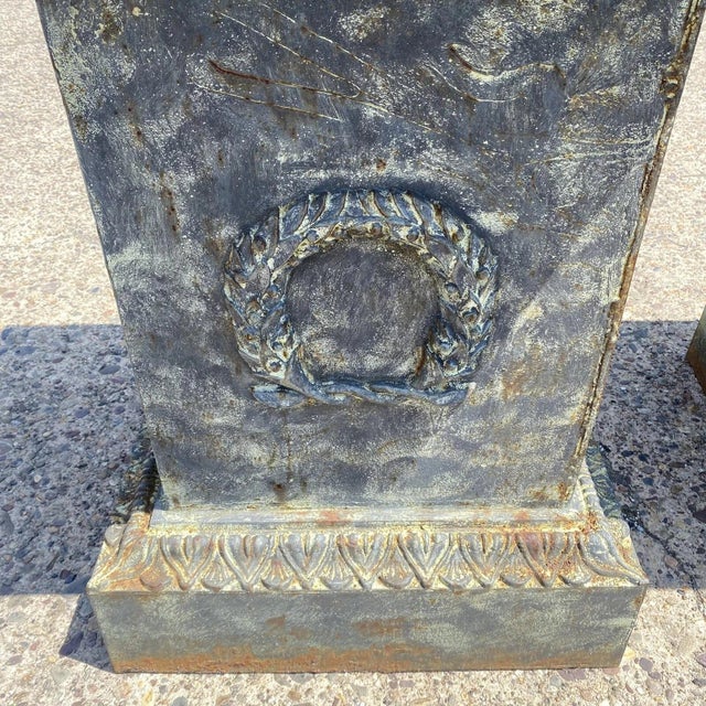 Late 20th Century Vintage Neoclassical Cast Iron Wreath Garden Urn Planter Pedestal Base - Pair For Sale - Image 5 of 12