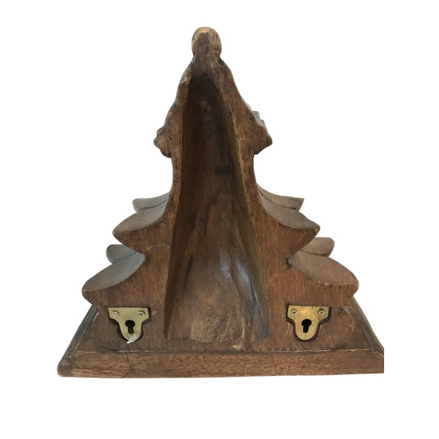 Mid 20th Century Pair of Early 20th Century Carved Victorian Corbels For Sale - Image 5 of 5