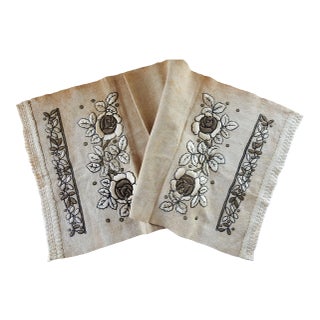 Vintage Ecru Linen Hand Embroidered Arts & Crafts Table Runner For Sale