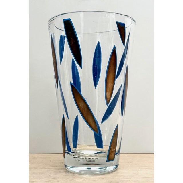 1980s Circa 1985 Italian Modernist Nanae Umeda With Egizia by Sottsass Associati Blue, Silver, Colorless Vase For Sale - Image 5 of 12