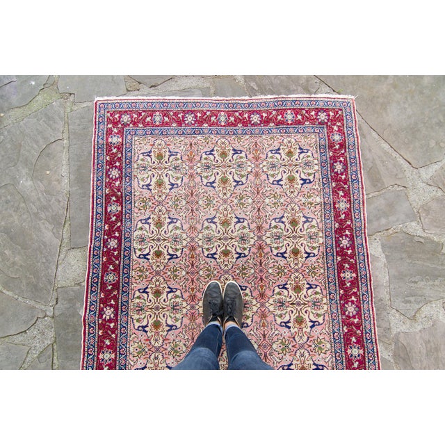 House of Séance - 1970s Vintage Kayseri Allover Hand-Knotted Rug - 4'9" X 7'2" For Sale - Image 4 of 11