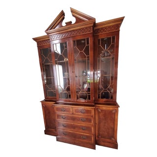1970s Georgian-Style Breakfront China Cabinet For Sale