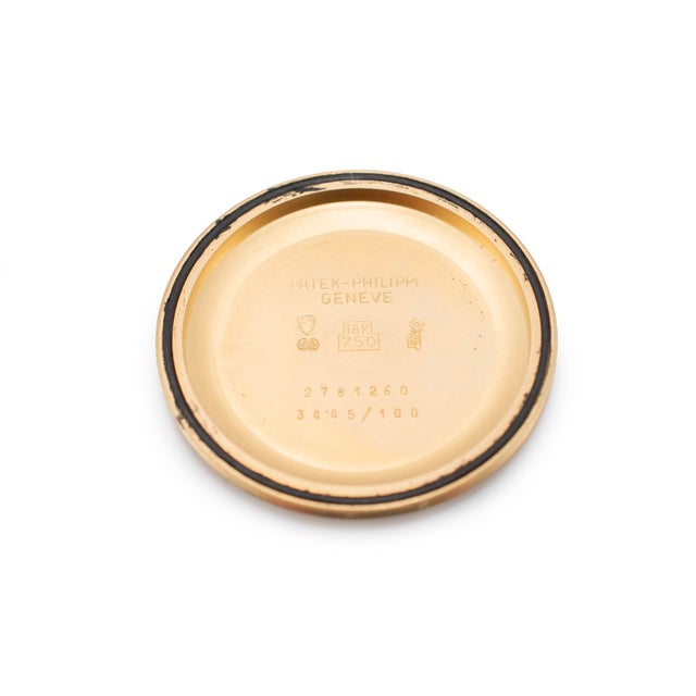 Vintage Patek Philippe Calatrava 35mm 3445 Sapphire 18k Yellow Gold Watch For Sale - Image 9 of 11