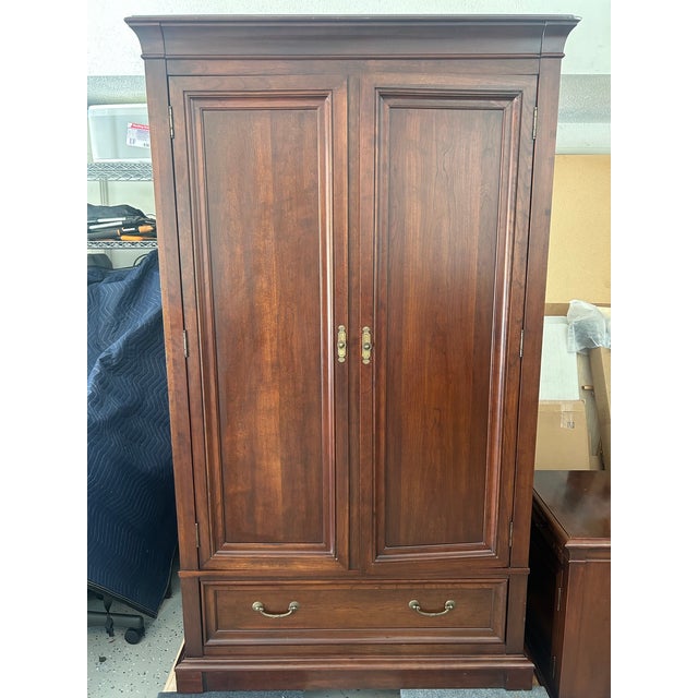 1990s Ethan Allen Medallion Collection Bedroom Set (California King Bed Frame) For Sale - Image 14 of 18