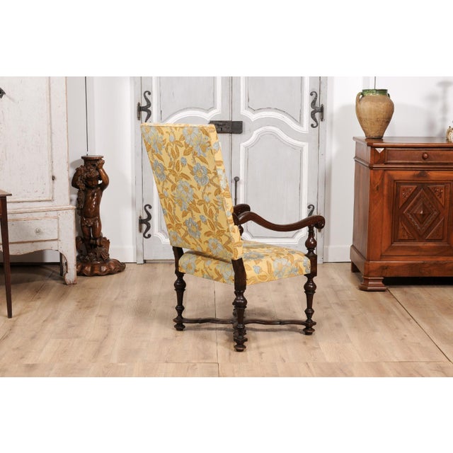 Italian Baroque Period 17th Century Walnut Armchair with Carved X-Form Stretcher For Sale - Image 11 of 12