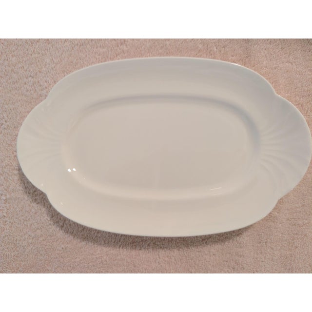 1980s Villeroy & Boch "Arco Weiss" Gravy Sauce Boat and Underplate For Sale - Image 12 of 18