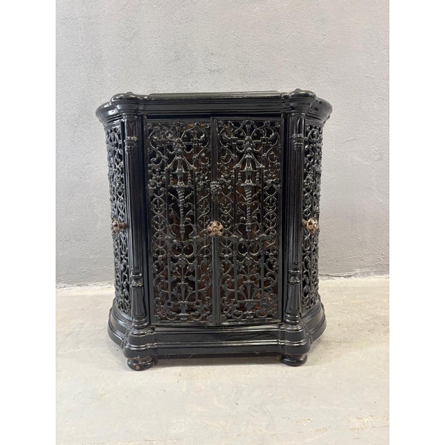 Antique French Decorative Fireplace Insert with Ornate Cast Iron in Black, 1900s For Sale - Image 6 of 9