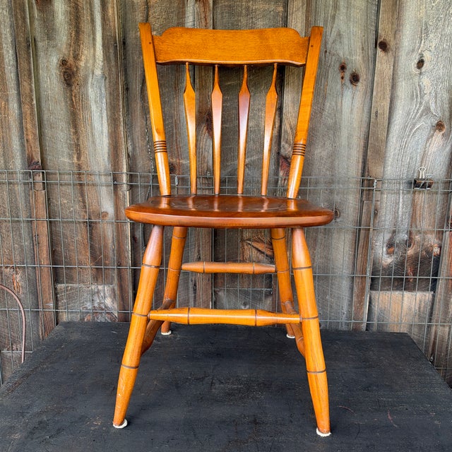 1970s Vintage Thumb-Back, Arrow-Head Spindle Solid Maple Chair For Sale - Image 10 of 10