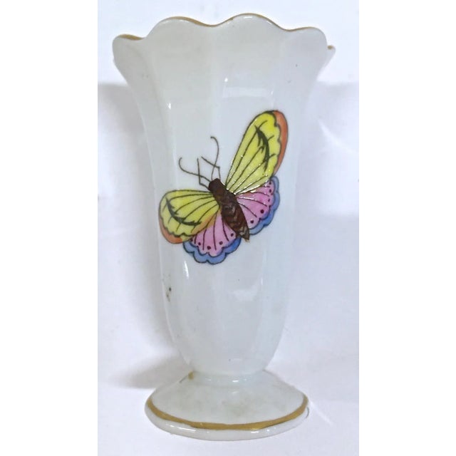 Ceramic Vintage Herend Wild Bird/Butterfly Bud Vases, Pr For Sale - Image 7 of 9