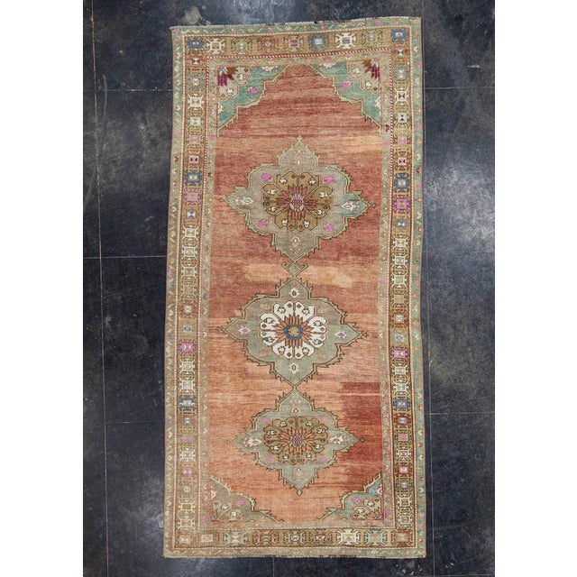 Brown Turkish Vintage Rug 4'8" x 9'8" #21390 For Sale - Image 8 of 8