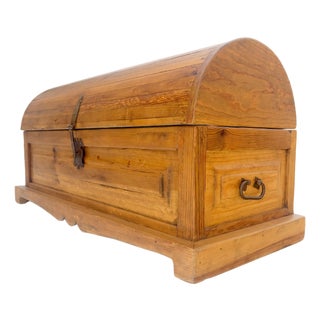 Barrel Shape Top Vintage Pine Wood Trunk Chest MINT For Sale