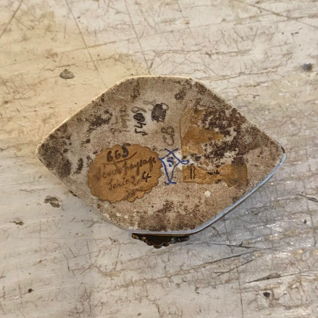 French Sevres Porcelain Hand Painted Trinket Box Early 19th Century For Sale - Image 11 of 11