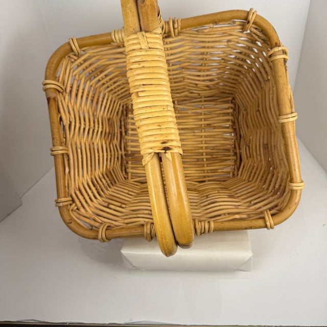 Vintage Square Sturdy Wicker Basket With Thick Bamboo Rim and Handle For Sale - Image 13 of 14