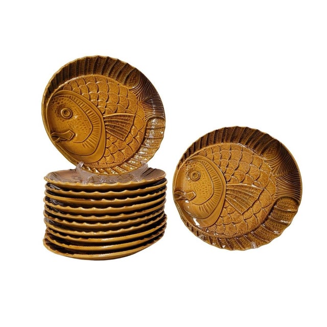 Vintage French Plates from Ateliers Du Revernay Ceramics, Set of 11 For Sale - Image 9 of 9