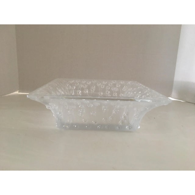 1990s 1990s French Lalique Roses Square Bowl For Sale - Image 5 of 7