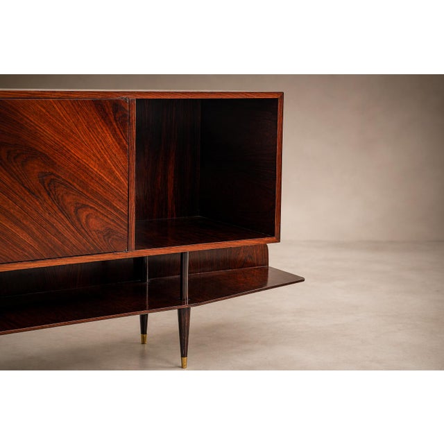 Brazilian Modern Credenza by Giuseppe Scapinelli in Brazilian Rosewood, Brazil, 1950s For Sale In New York - Image 6 of 18