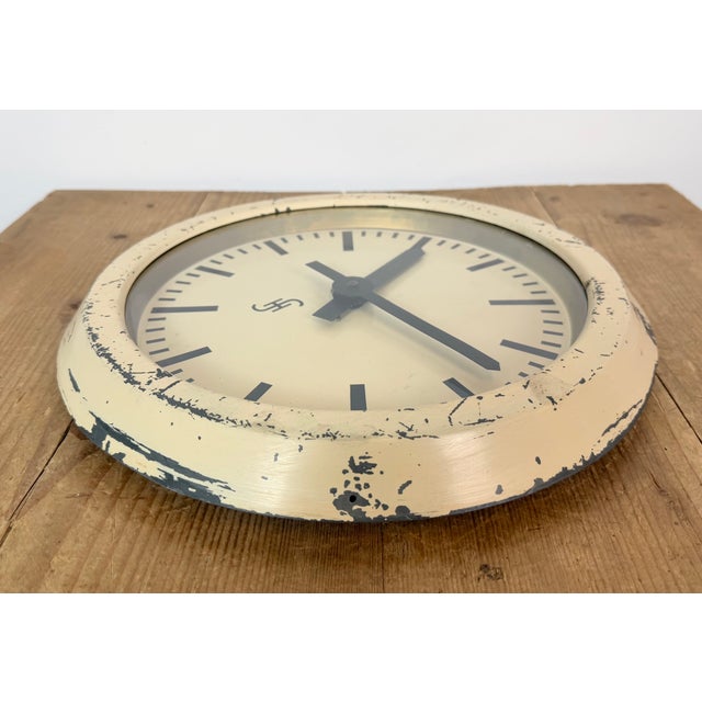 Vintage Industrial Factory Wall Clock from Siemens, 1950s For Sale - Image 14 of 17