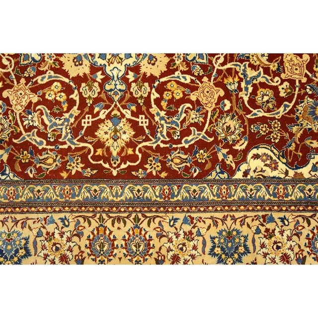 1950s Red Field Traditional Medallion Vintage Isfahan Wool Silk Small Carpet Rug For Sale - Image 9 of 9