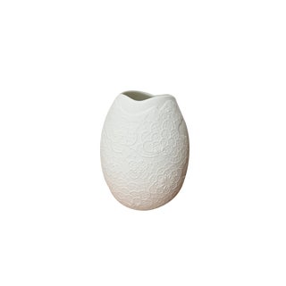 Mid-Century German White Porcelain Vase by M.Frey for Kaiser, 1960s For Sale