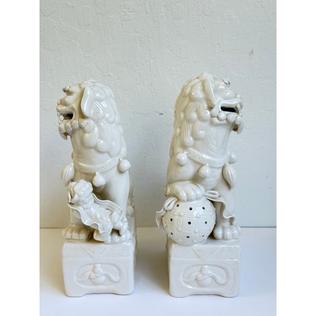 Vintage Blanc De Chine Chinese Ceramic Foo Dogs a Pair For Sale - Image 4 of 8