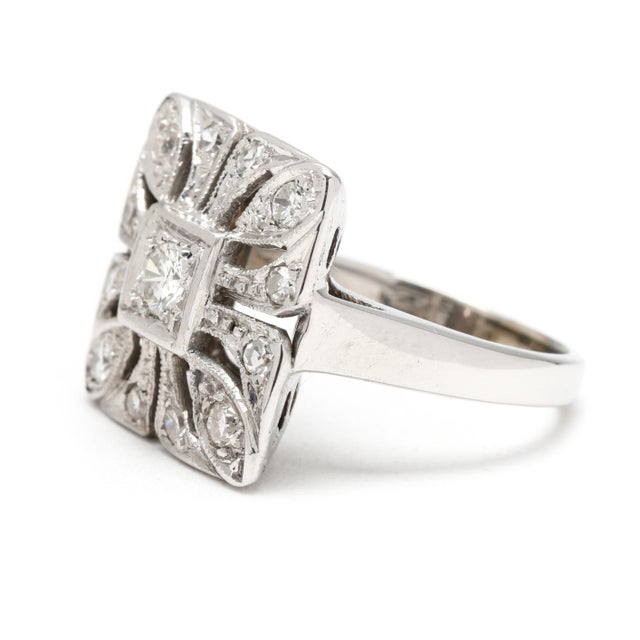 1990s 0.34ctw Diamond Square Statement Ring, 14k White Gold, Ring Size 3 For Sale - Image 5 of 7