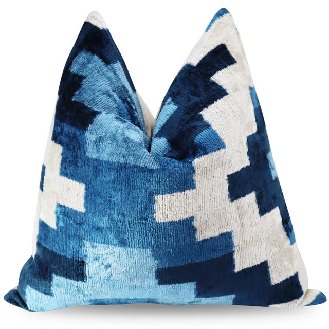 Contemporary Contemporary Blue & Ivory Handmade Silk Throw Pillow With Down Insert For Sale - Image 3 of 7