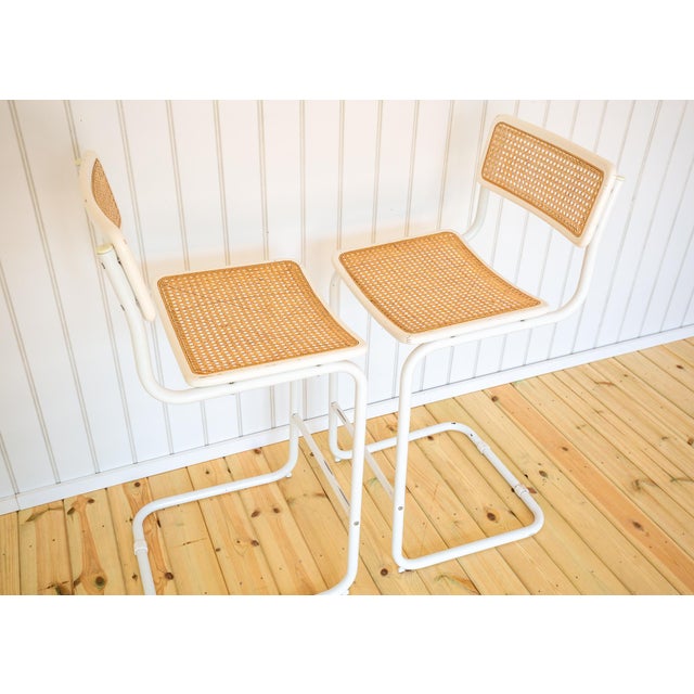 Mid-Century Bauhaus White B64 S64 Cesca Bar Stools in Rattan, 1970s, Set of 2 For Sale - Image 13 of 18