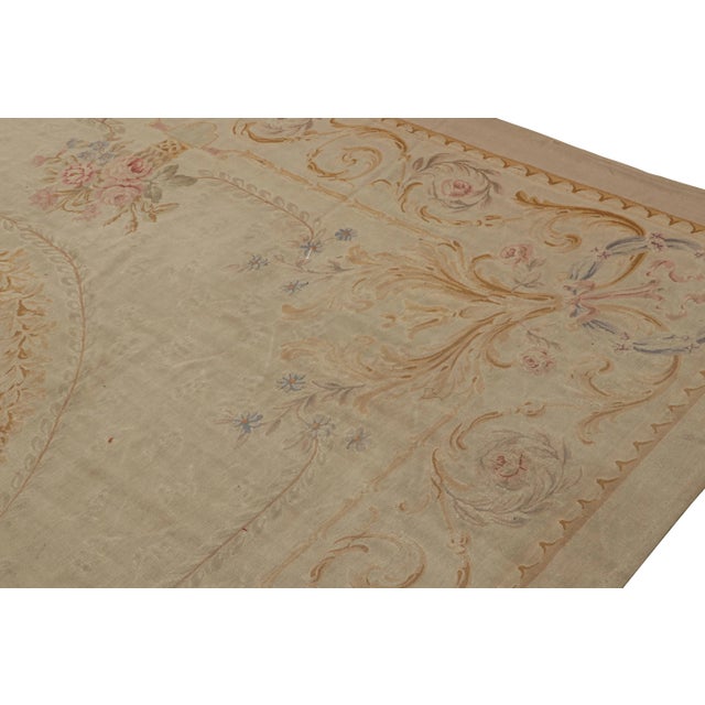 Early 19th Century Antique Oversized Aubusson Flatweave Runner in Taupe For Sale In New York - Image 6 of 7