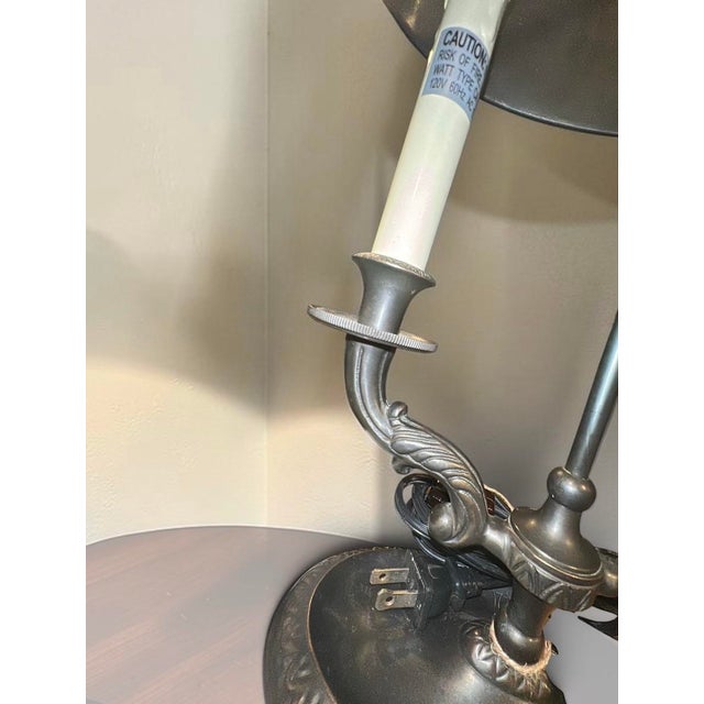 Vintage Bronze Double-Arm Bouillotte Lamp With Textured Cognac Tole Shade For Sale - Image 4 of 6
