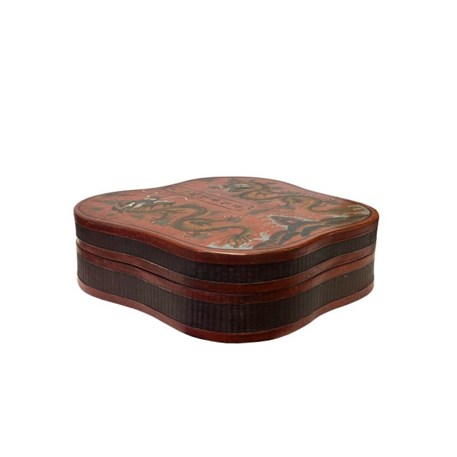 This is a handmade Chinese accent Chinoiserie decorative box made of wood and finished with a distressed brick red base...