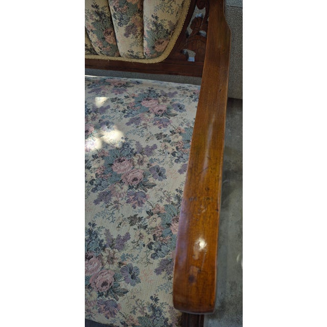 Wood Mid 20th Century Victorian-Style Channel-Tufted Settee For Sale - Image 7 of 14