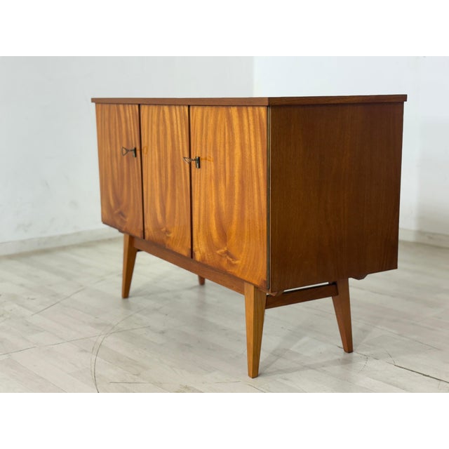 Mid-Century Modern Chest of Drawers For Sale - Image 3 of 11