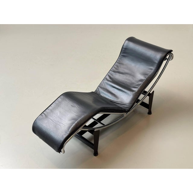Bauhaus LC4 Chaise Longue from Cassina, 1970s For Sale - Image 3 of 18