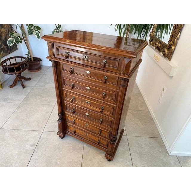 Gründerzeit Chest of Drawers in Walnut For Sale - Image 11 of 17