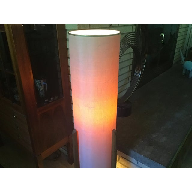 Adrian Pearsall Mid-Century Modern Cylindrical Floor Lamp in the Style of Adrian Pearsall For Sale - Image 4 of 13
